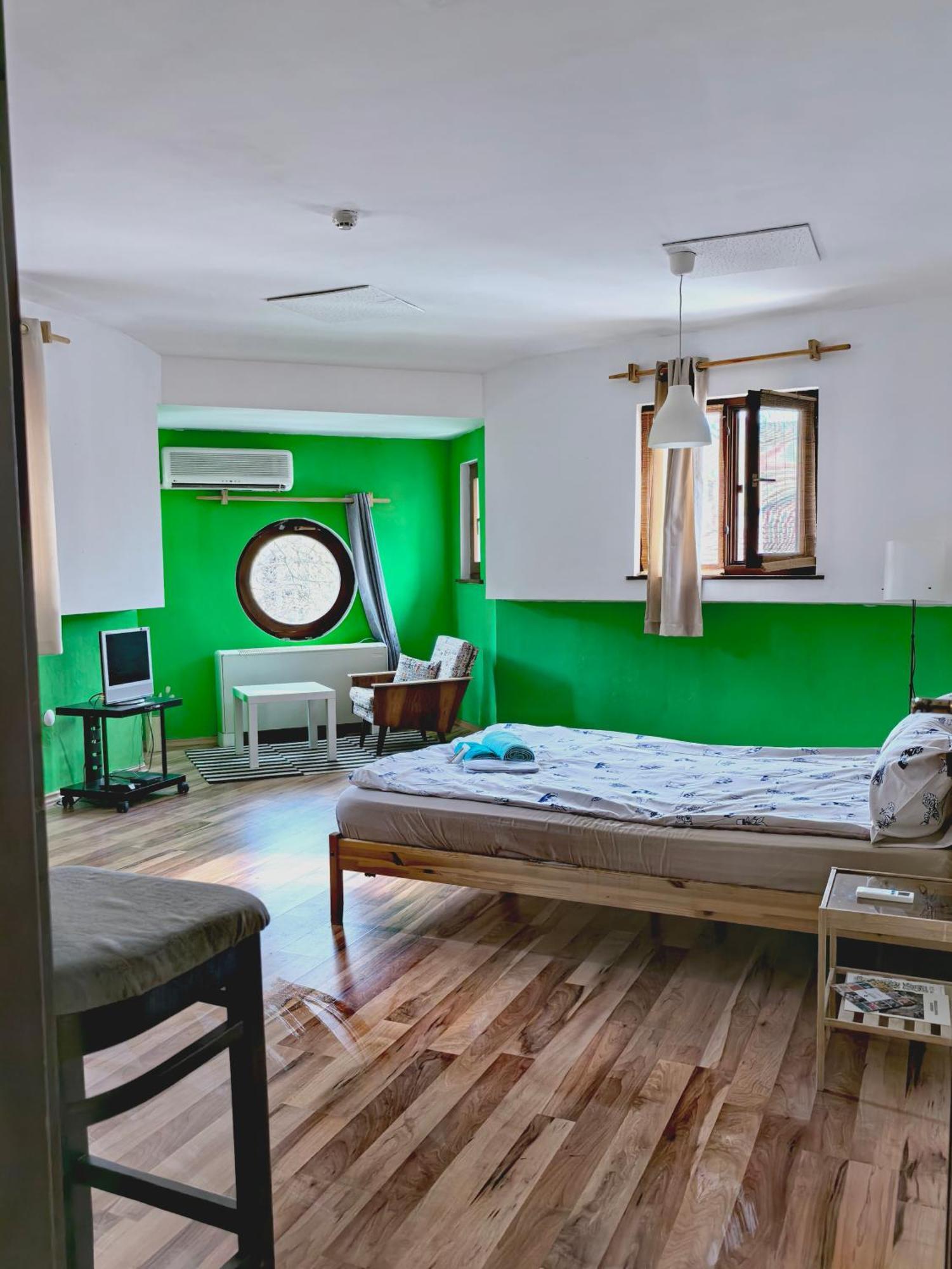 4 Rooms Plovdiv Eksteriør billede